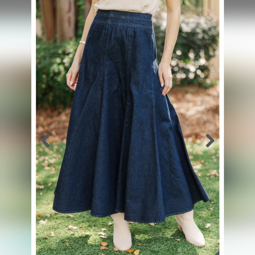 Elegant Dark Blue Denim Maxi Skirt Size XL Runs Like A Large-See Sizing